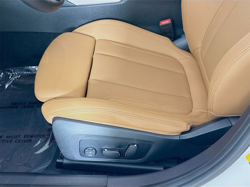 Certified 2024 BMW 330e w/ Premium Package image 19