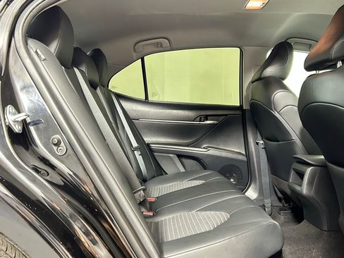 Used 2022 Toyota Camry SE w/ Convenience Package image 12