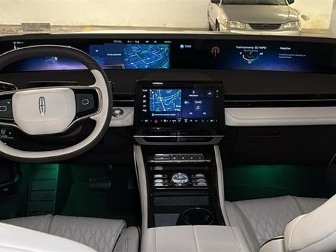 New 2026 Lincoln Nautilus Black Label image 17