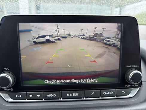 Used 2023 Nissan Rogue SV AWD/4WD image 19