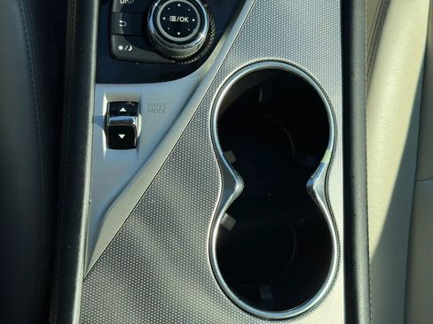 Used 2014 INFINITI Q50 2.0t w/ Moonroof Package image 36