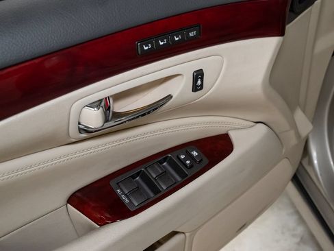 Used 2011 Lexus LS 460 AWD w/ Luxury Value Edition image 10