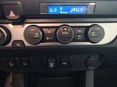 Used 2023 Toyota Tacoma SR5 image 31