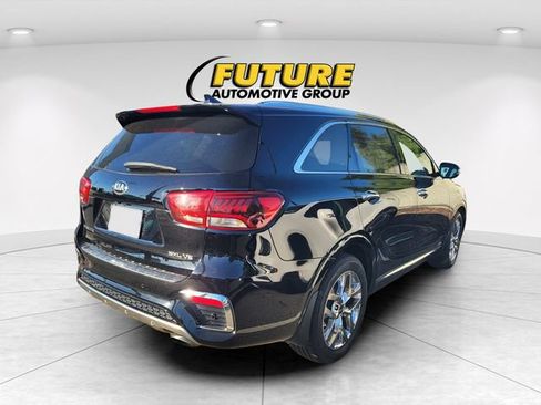 Used 2019 Kia Sorento AWD image 3