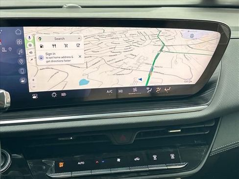 Certified 2025 Buick Envision Preferred AWD/4WD image 27