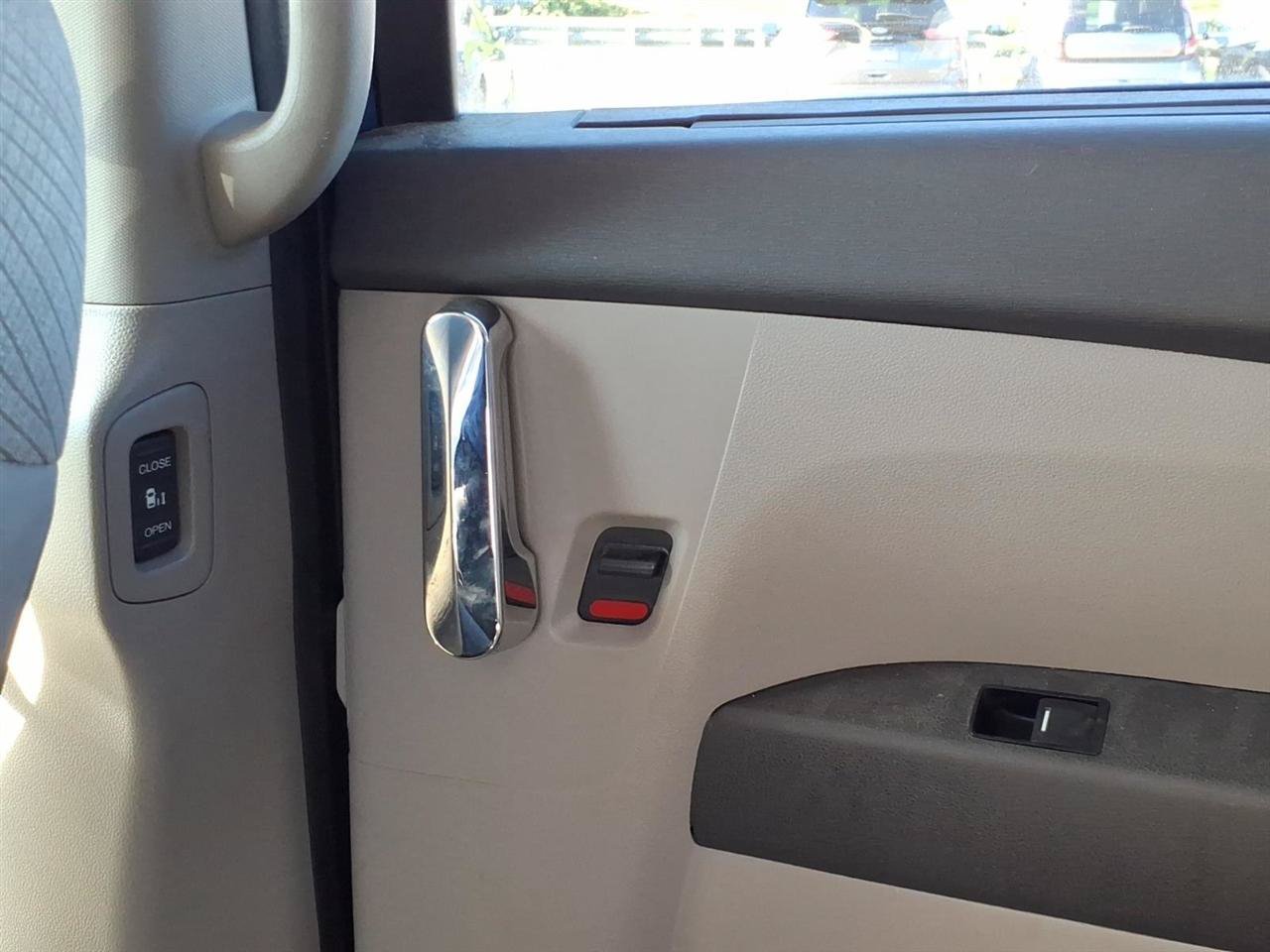 Used 2015 Honda Odyssey EX image 8