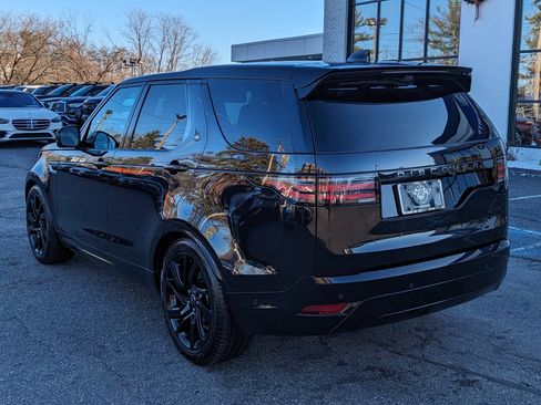 Used 2024 Land Rover Discovery Dynamic SE image 7