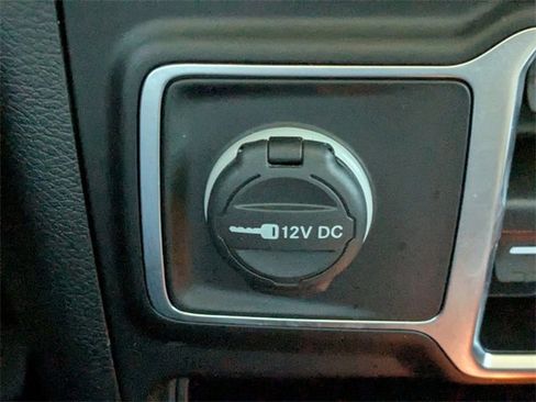 Used 2021 Jeep Wrangler Unlimited Sahara image 26