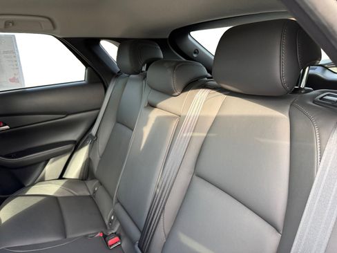 Used 2021 MAZDA CX-30 FWD 2.5 S w/ Select Package image 16