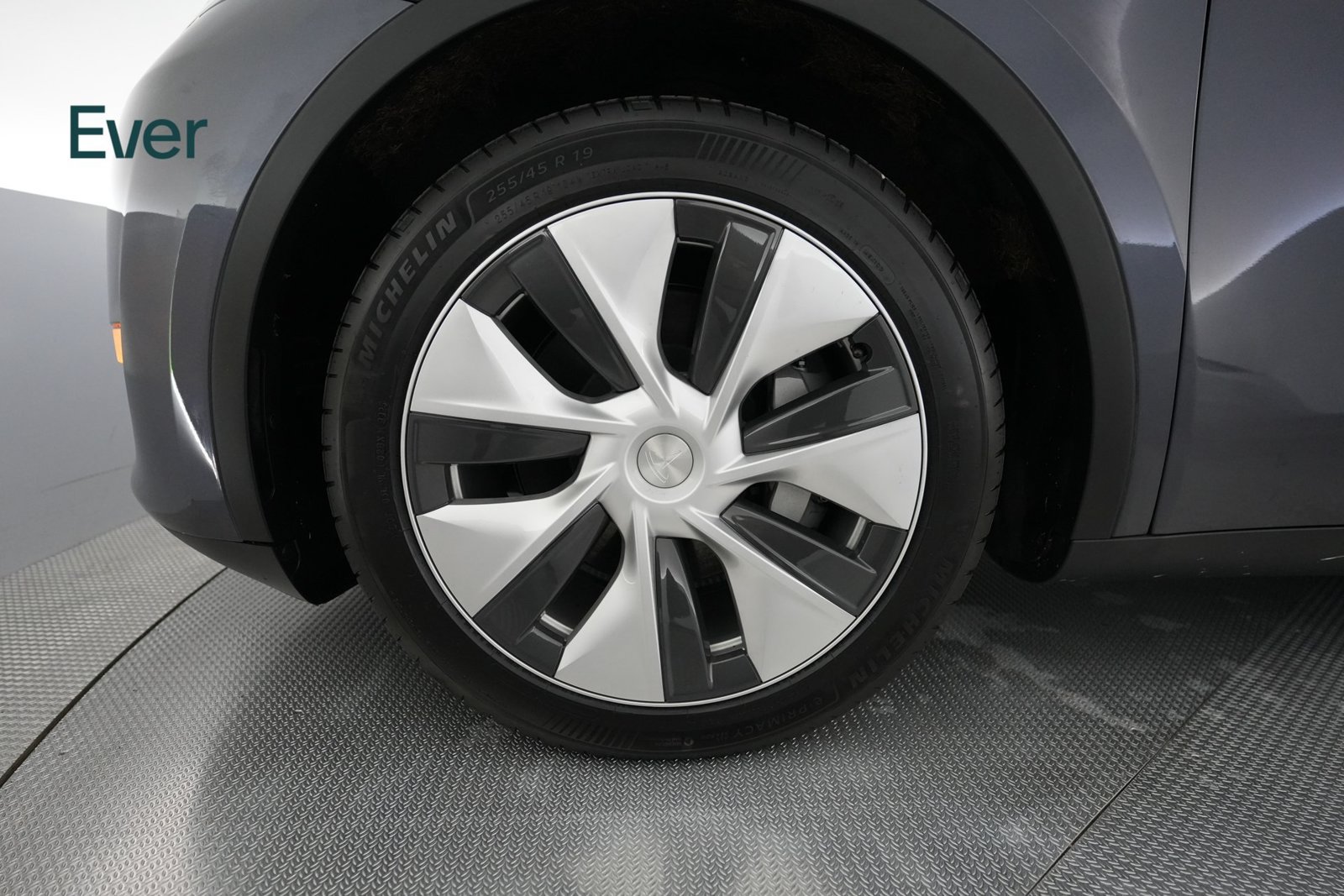 Used 2023 Tesla Model Y Long Range AWD/4WD image 19