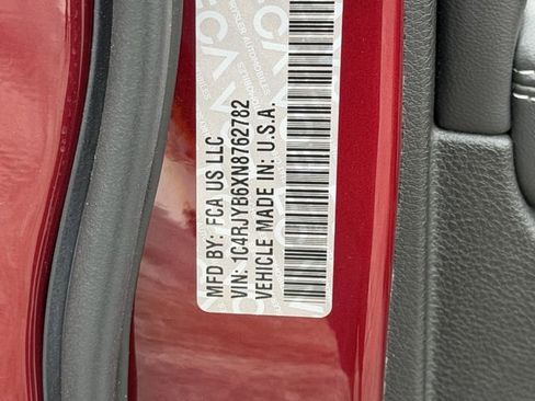 Used 2022 Jeep Grand Cherokee Limited 4xe image 31