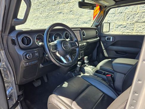 Used 2023 Jeep Wrangler Unlimited Sahara w/ Cold Weather Group AWD/4WD image 14