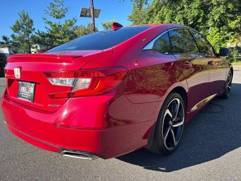 Used 2018 Honda Accord Sport image 6