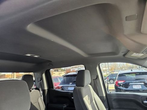 Used 2021 Chevrolet Silverado 1500 LT w/ Z71 Off-Road Package image 9