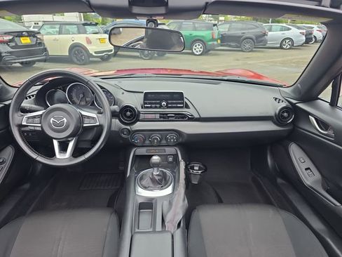 Used 2016 MAZDA MX-5 Miata Sport RWD image 11