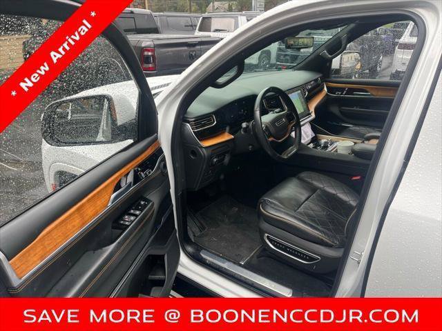 Used 2022 Jeep Grand Wagoneer Series III w/ Rear Seat Video Group 1 AWD/4WD image 14