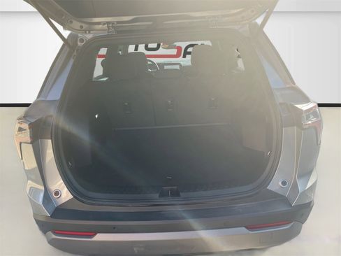 Used 2025 Chevrolet Equinox LT w/ Safety and Technology Package image 27