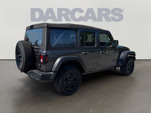 Used 2022 Jeep Wrangler Unlimited Sport image 7