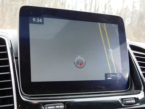 Used 2018 Mercedes-Benz GLE 350 4MATIC image 19