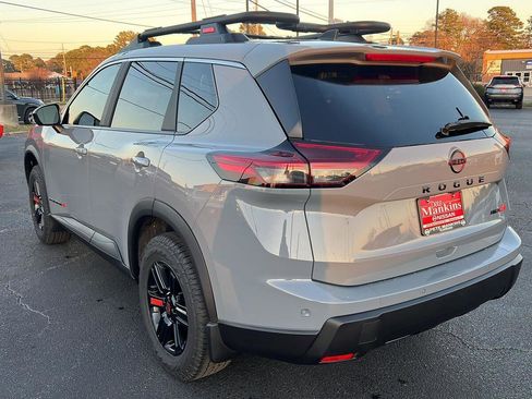 New 2026 Nissan Rogue SV image 7