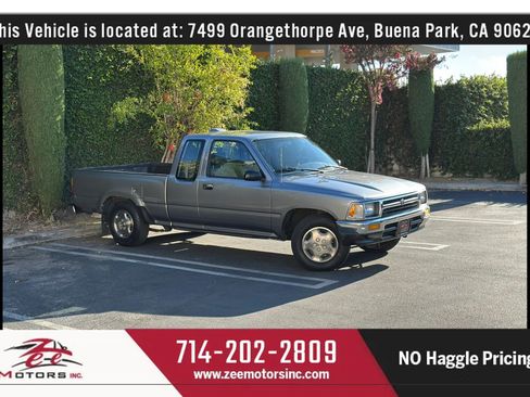 Used 1995 Toyota Pickup DX RWD image 2