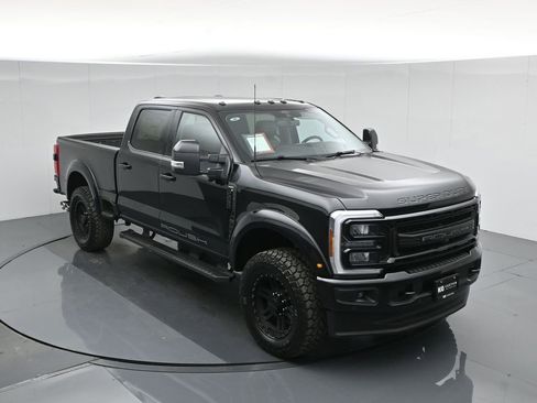 New 2026 Ford F250 Lariat w/ Black Appearance Package image 47