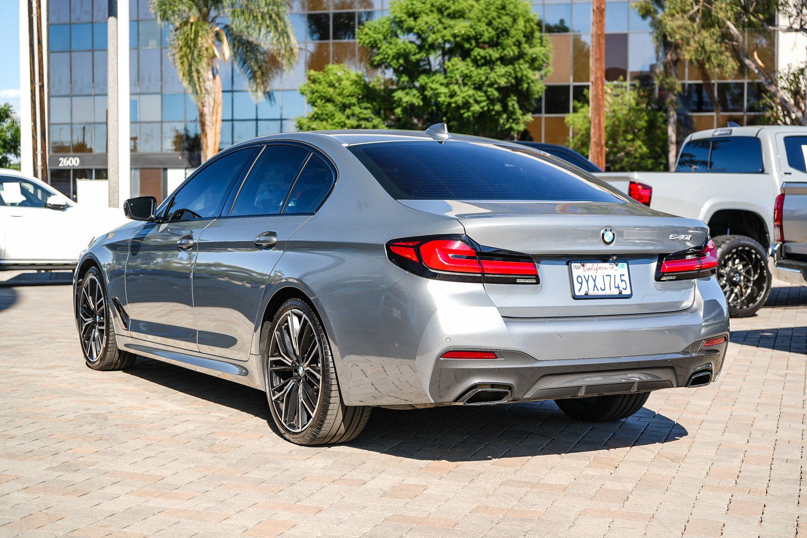 Used 2023 BMW 540i w/ M Sport Package RWD image 9
