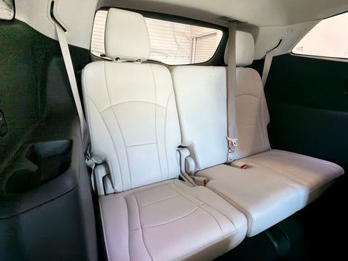 Used 2023 Buick Enclave Essence w/ Experience Buick Package AWD/4WD image 35