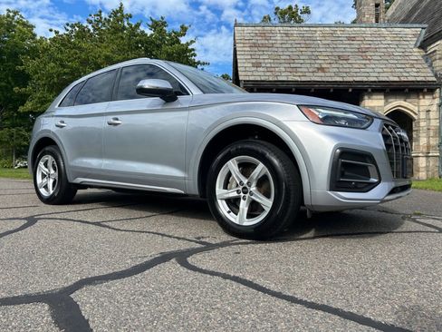Used 2023 Audi Q5 2.0T Premium w/ Convenience Package AWD/4WD image 12