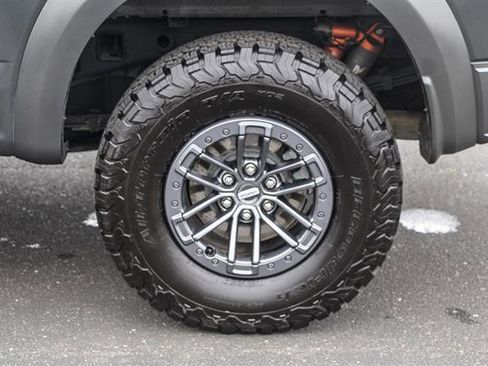 Used 2020 Ford F150 Raptor w/ Equipment Group 802A Luxury image 9