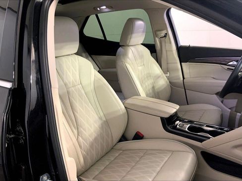 Used 2023 Buick Envision Avenir image 7