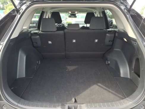 Used 2025 Toyota RAV4 LE AWD/4WD image 27