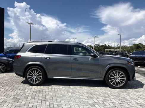 Certified 2025 Mercedes-Benz GLS 450 4MATIC image 6