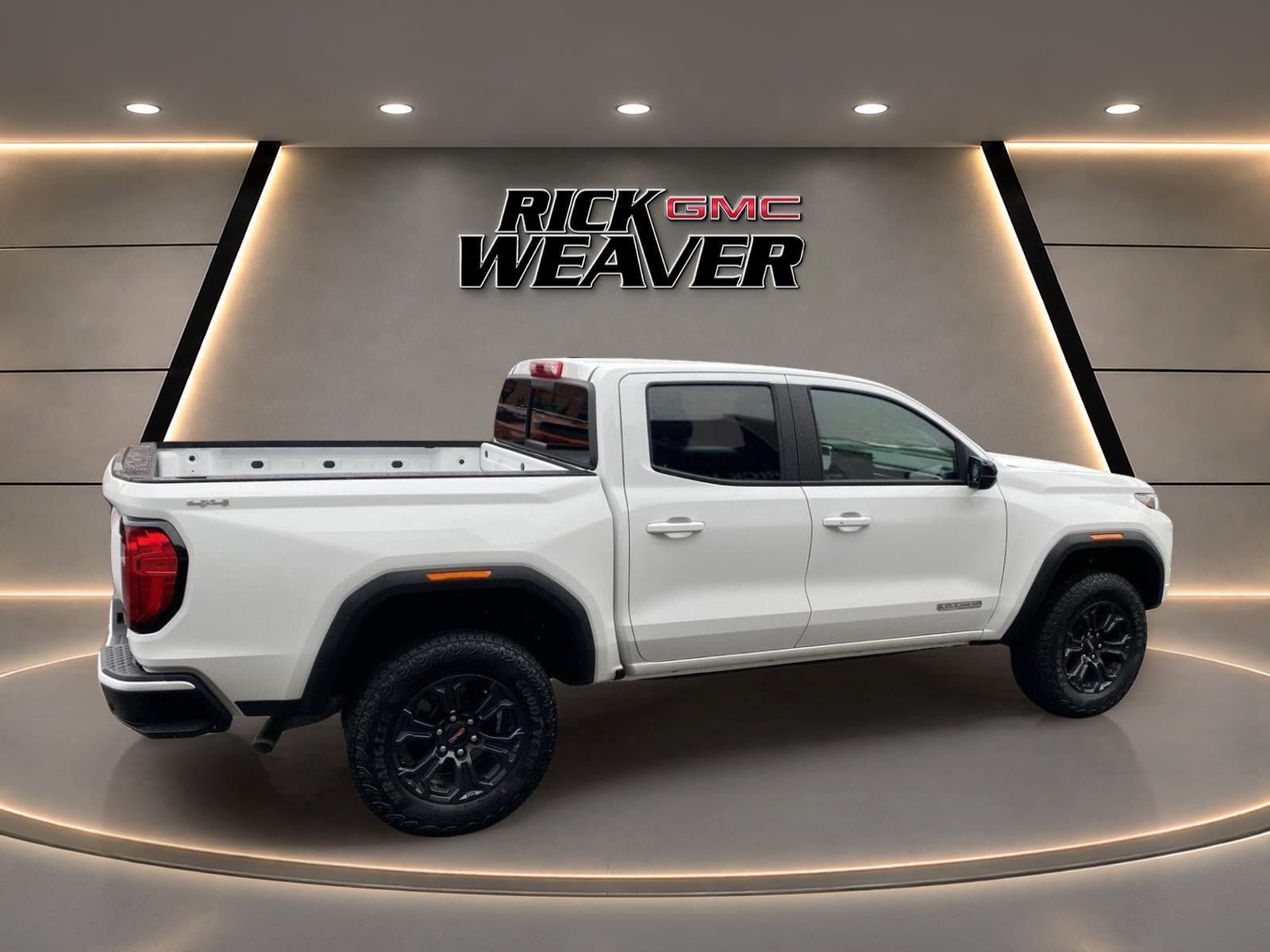 Used 2025 GMC Canyon Elevation AWD/4WD image 8