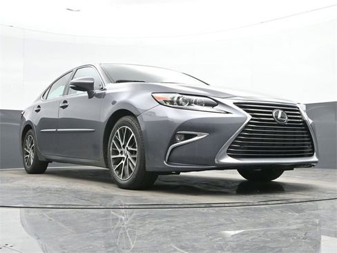 Used 2018 Lexus ES 350 350 image 34