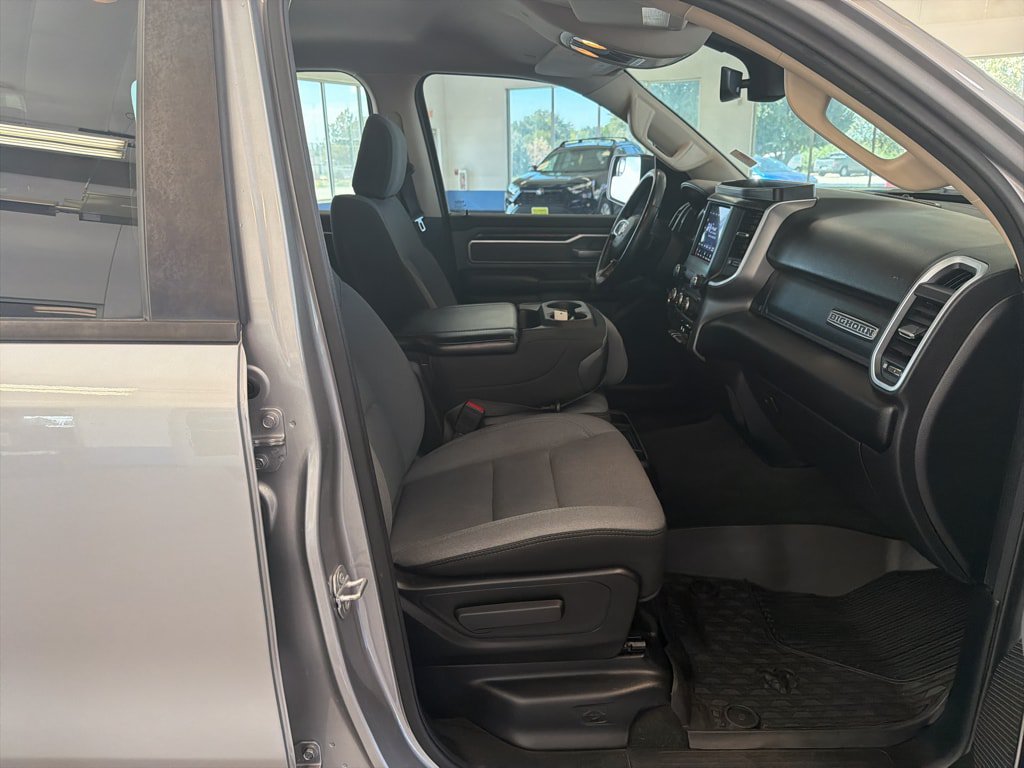 Used 2020 RAM 1500 Big Horn AWD/4WD image 17
