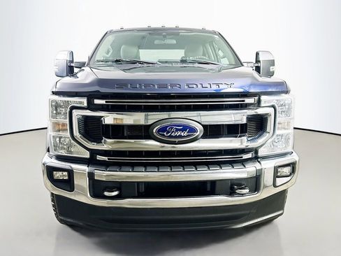 Used 2022 Ford F250 XLT w/ XLT Premium Package AWD/4WD image 2