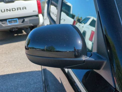 Used 2020 Kia Soul LX FWD image 11