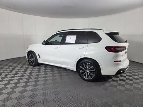 Used 2022 BMW X5 xDrive40i w/ M Sport Package AWD/4WD image 7