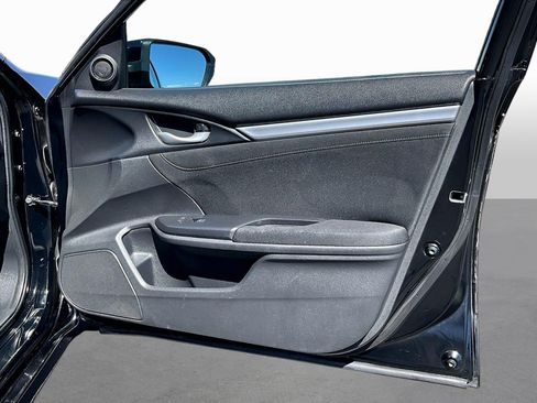 Used 2019 Honda Civic EX image 18