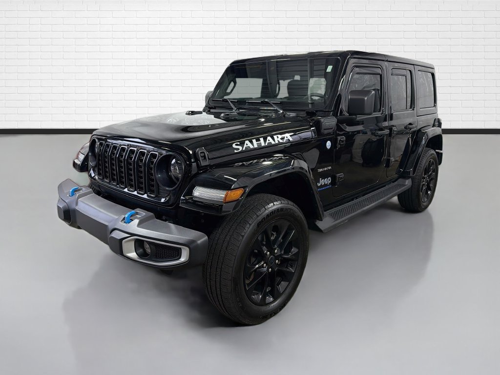 Used 2024 Jeep Wrangler Unlimited Sahara AWD/4WD image 5