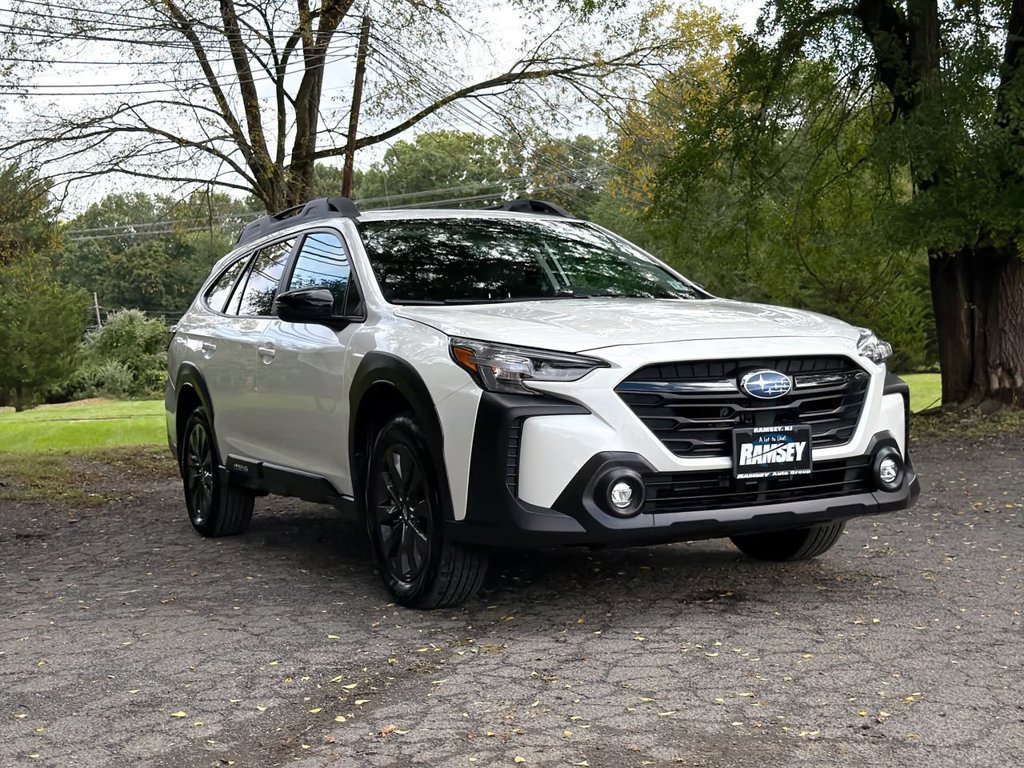 Certified 2025 Subaru Outback Onyx Edition AWD/4WD image 1
