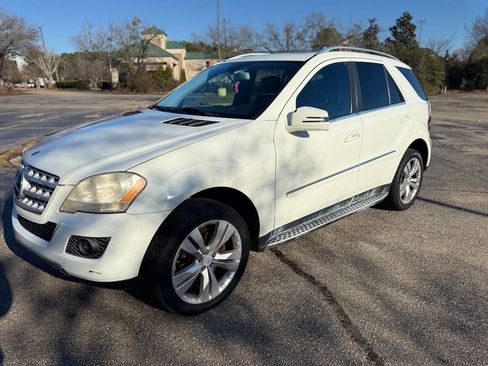Used 2011 Mercedes-Benz ML 350 4MATIC image 3