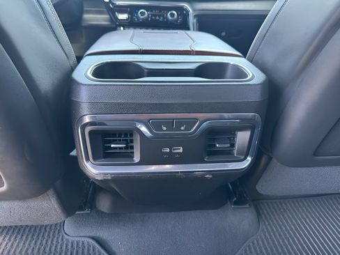 Used 2024 GMC Sierra 3500 Denali Ultimate AWD/4WD image 23