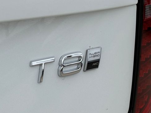 New 2026 Volvo XC90 T8 Plus AWD/4WD image 9