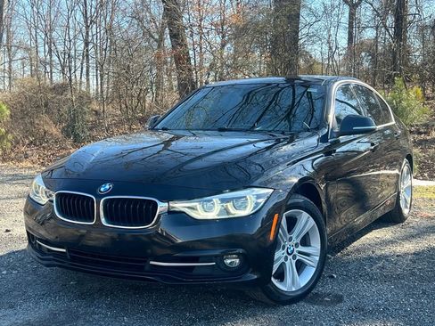 Used 2018 BMW 330i xDrive Sedan w/ Convenience Package AWD/4WD image 1