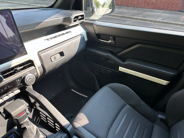 Used 2024 Toyota Tacoma TRD Off-Road AWD/4WD image 28