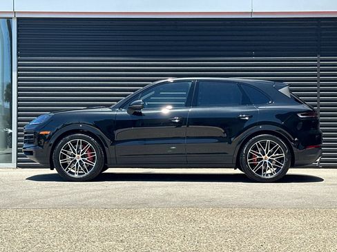 New 2026 Porsche Cayenne S AWD/4WD image 2