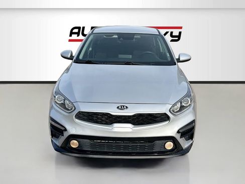 Used 2021 Kia Forte LXS image 2