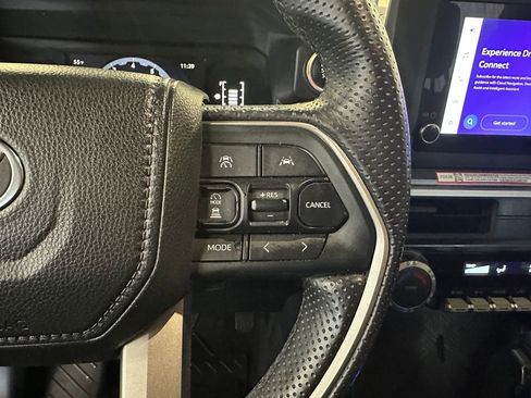 Certified 2025 Toyota 4Runner SR5 image 21